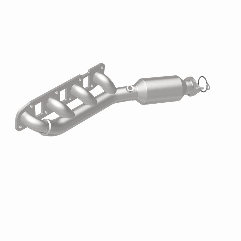 MagnaFlow OEM-Grade Direct-Fit Catalytic Converter - Infiniti QX56 / QX80 5.6L V8 2011-2017 (22-035), view 3