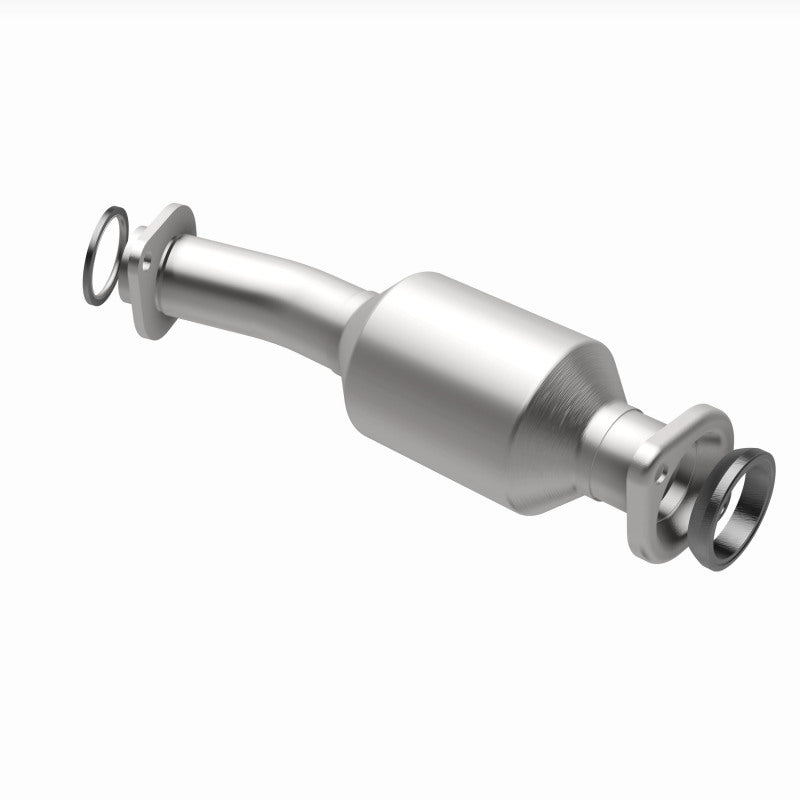 MagnaFlow OEM-Grade Direct-Fit Catalytic Converter - Toyota Sienna 2017-2020 3.5L, 360 degree view