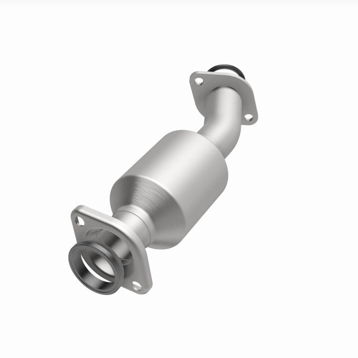 MagnaFlow OEM-Grade Direct-Fit Catalytic Converter - Toyota Sienna 2017-2020 3.5L, 360 degree view