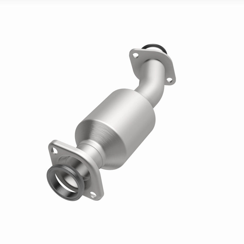 MagnaFlow OEM-Grade Direct-Fit Catalytic Converter - Toyota Sienna 2017-2020 3.5L, 360 degree view