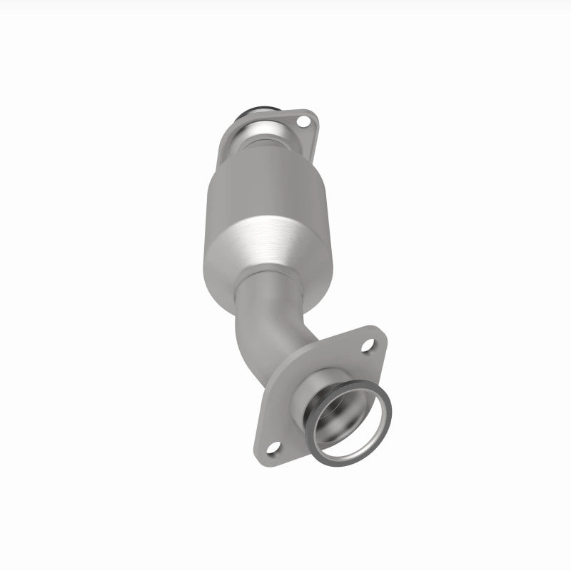 MagnaFlow OEM-Grade Direct-Fit Catalytic Converter - Toyota Sienna 2017-2020 3.5L, 360 degree view