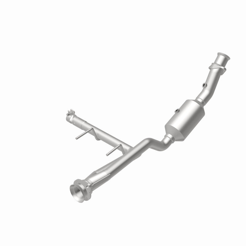 MagnaFlow OEM-Grade Direct-Fit Catalytic Converter - Ford F-150 2015-2020 3.3L/3.5L V6 - Right Underbody, view 2