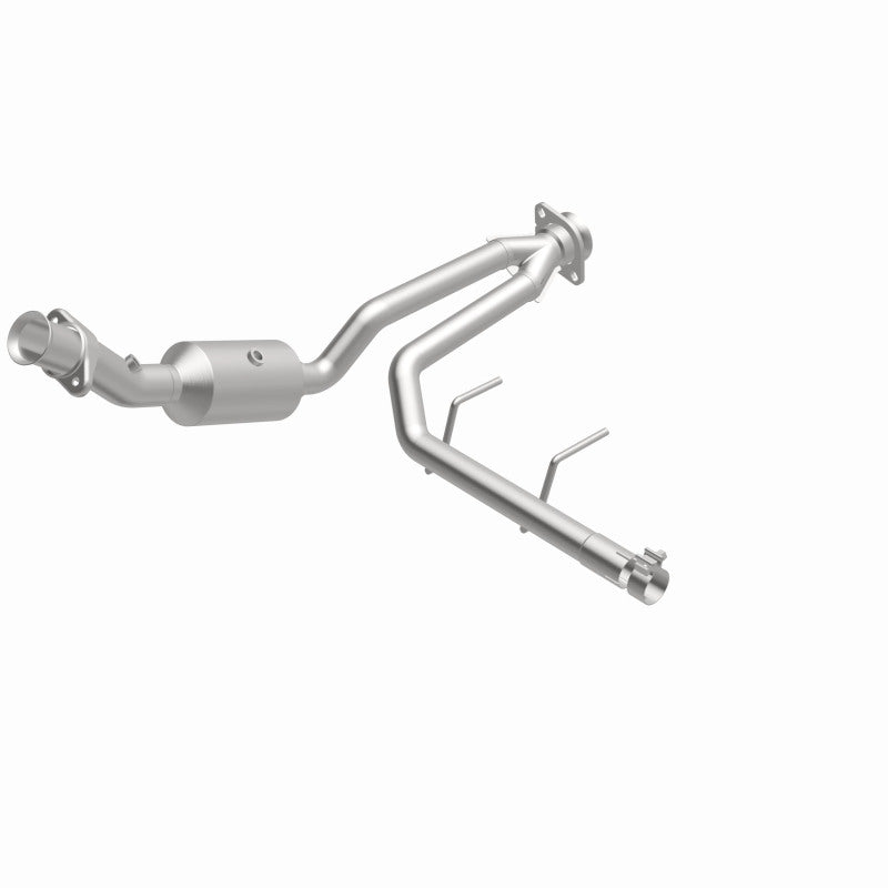 MagnaFlow OEM-Grade Direct-Fit Catalytic Converter - Ford F-150 2015-2020 3.3L/3.5L V6 - Right Underbody, 360 degree view