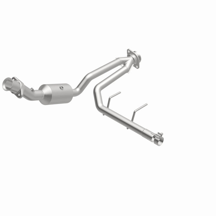 MagnaFlow OEM-Grade Direct-Fit Catalytic Converter - Ford F-150 2015-2020 3.3L/3.5L V6 - Right Underbody, 360 degree view