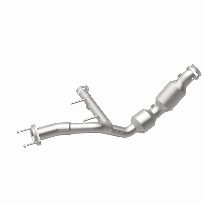 MagnaFlow OEM-Grade Direct-Fit Catalytic Converter - Ford F-150 3.5L (2021-2024) - Right Underbody, view 11
