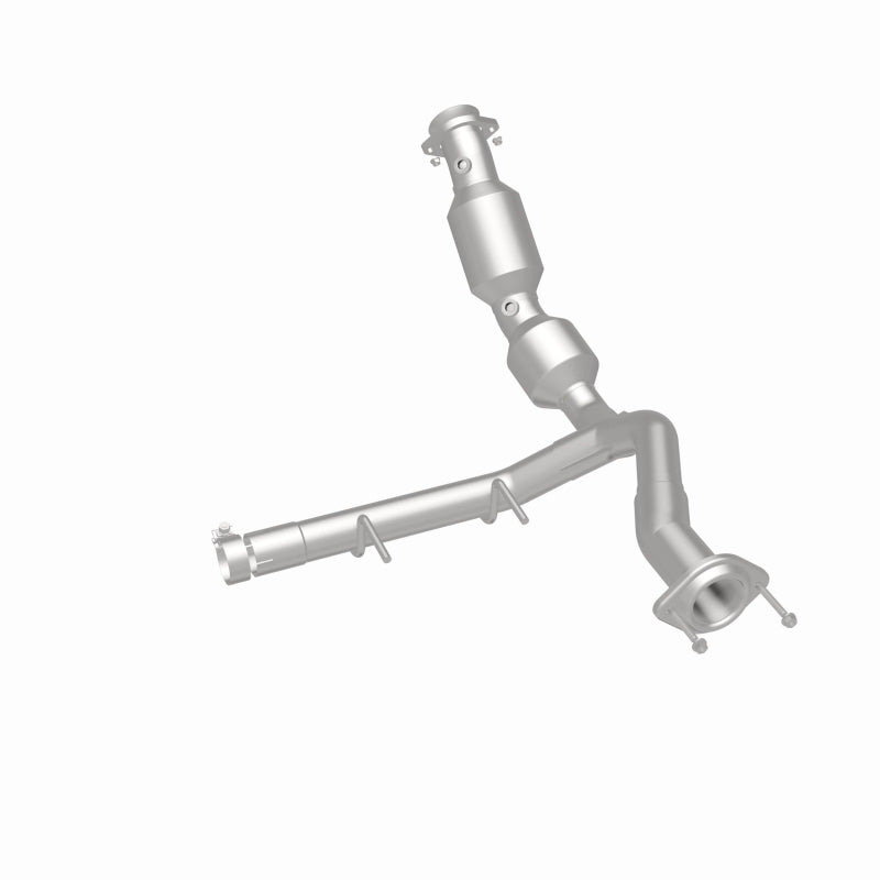 MagnaFlow OEM-Grade Direct-Fit Catalytic Converter - Ford F-150 3.5L (2021-2024) - Right Underbody, view 16