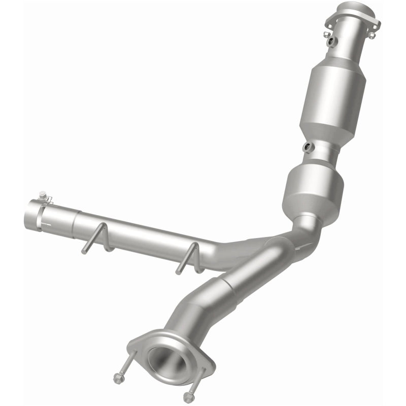MagnaFlow OEM-Grade Direct-Fit Catalytic Converter - Ford F-150 3.5L (2021-2024) - Right Underbody, view 20