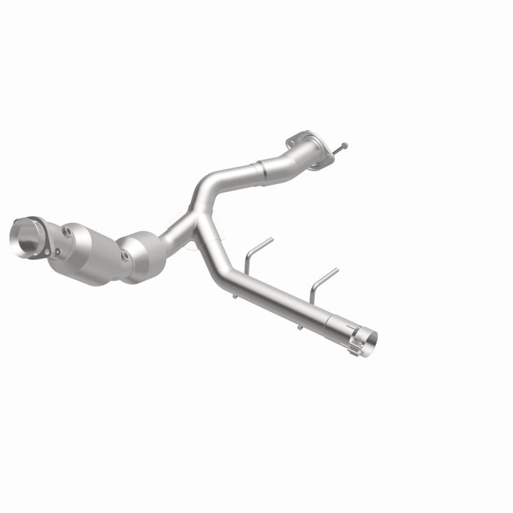 MagnaFlow OEM-Grade Direct-Fit Catalytic Converter - Ford F-150 3.5L (2021-2024) - Right Underbody, view 23