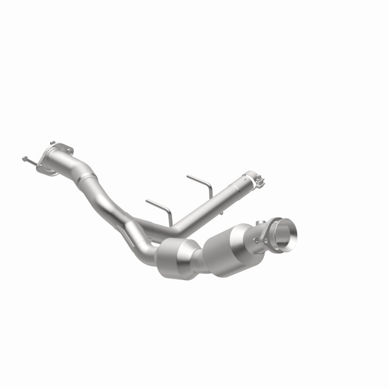 MagnaFlow OEM-Grade Direct-Fit Catalytic Converter - Ford F-150 3.5L (2021-2024) - Right Underbody, 360 degree view