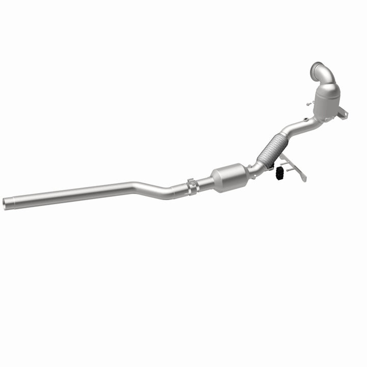 MagnaFlow OEM-Grade Direct-Fit Catalytic Converter - Volkswagen Tiguan 2018-2024 2.0L - Underbody, view 7