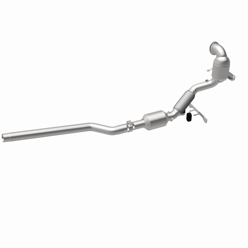 MagnaFlow OEM-Grade Direct-Fit Catalytic Converter - Volkswagen Tiguan 2018-2024 2.0L - Underbody, view 7