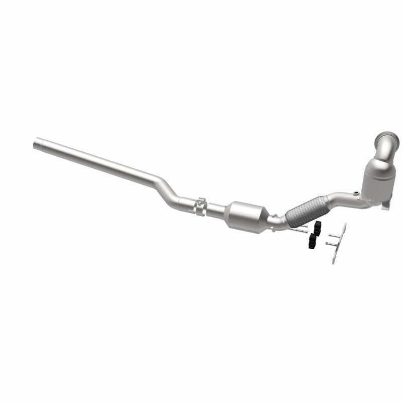 MagnaFlow OEM-Grade Direct-Fit Catalytic Converter - Volkswagen Tiguan 2018-2024 2.0L - Underbody, view 8