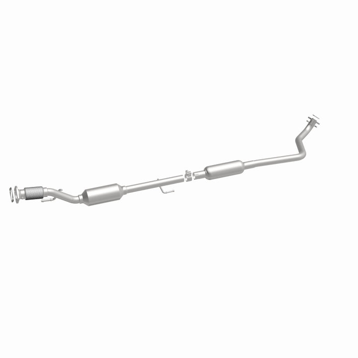 MagnaFlow OEM-Grade Direct-Fit Catalytic Converter - Nissan Kicks 2018-2024 1.6L - Underbody, 360 degree view