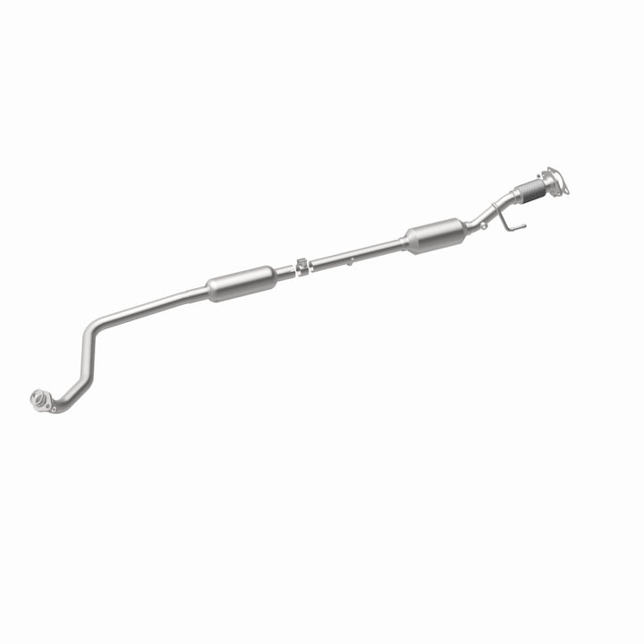 MagnaFlow OEM-Grade Direct-Fit Catalytic Converter - Nissan Kicks 2018-2024 1.6L - Underbody, 360 degree view