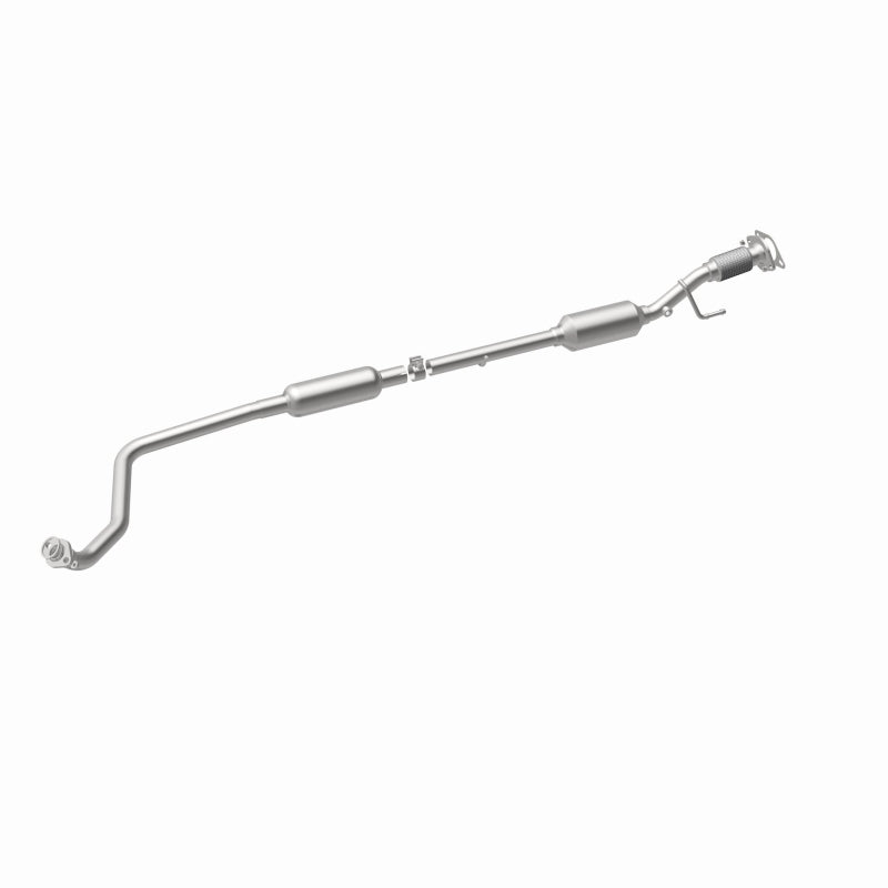 MagnaFlow OEM-Grade Direct-Fit Catalytic Converter - Nissan Kicks 2018-2024 1.6L - Underbody, 360 degree view