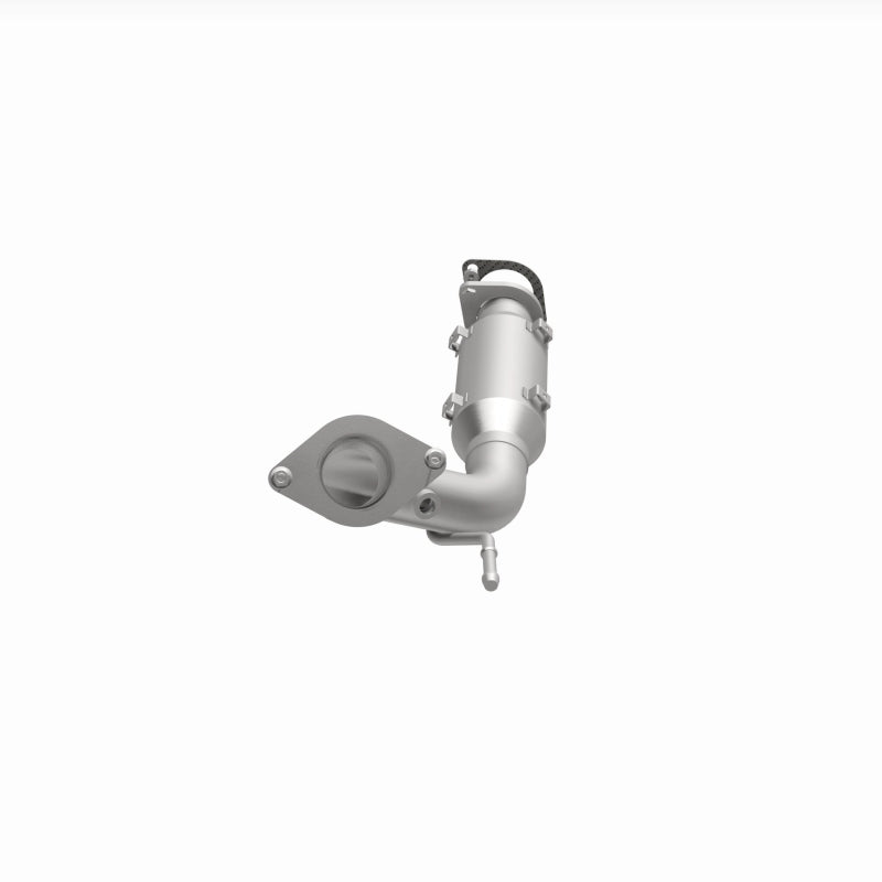MagnaFlow OEM-Grade Direct-Fit Catalytic Converter - Nissan Rogue Sport 2017-2020 - Underbody, view 10