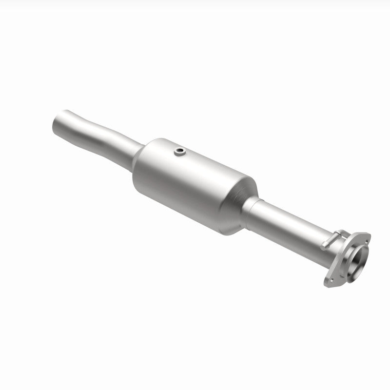 MagnaFlow OEM-Grade Direct-Fit Catalytic Converter - Ford F-350 Super Duty 2009-2010 6.8L - Underbody, view 3