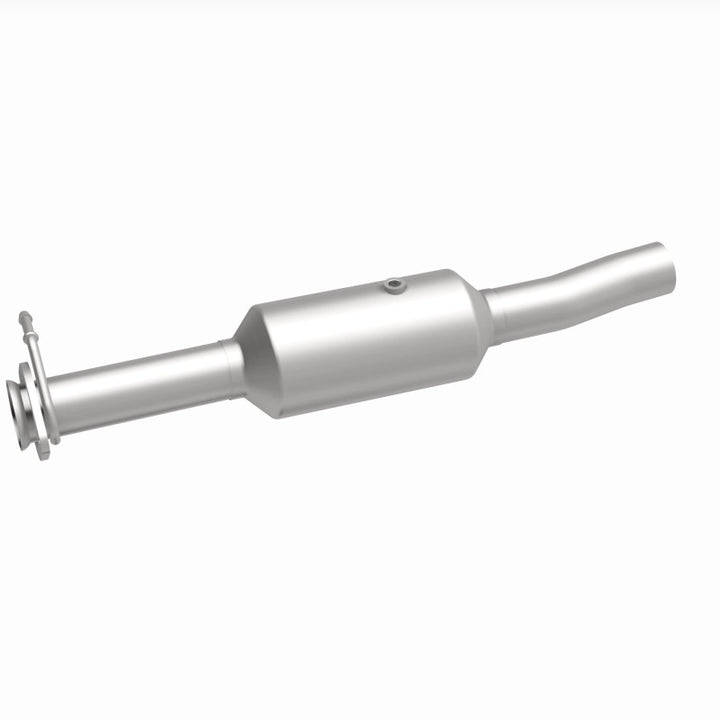 MagnaFlow OEM-Grade Direct-Fit Catalytic Converter - Ford F-350 Super Duty 2009-2010 6.8L - Underbody, view 7