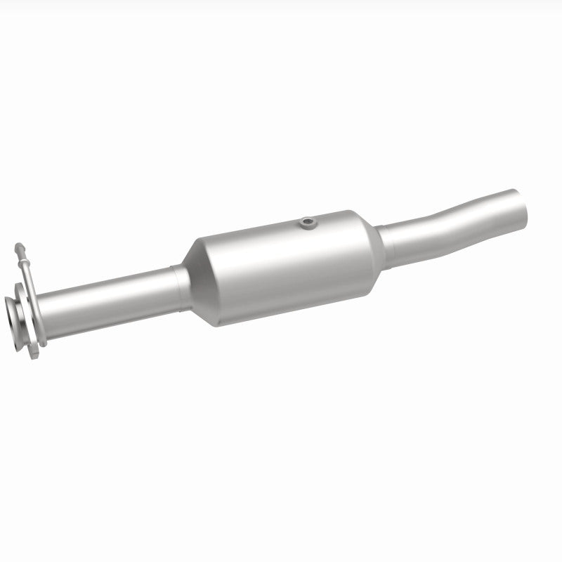 MagnaFlow OEM-Grade Direct-Fit Catalytic Converter - Ford F-350 Super Duty 2009-2010 6.8L - Underbody, view 7