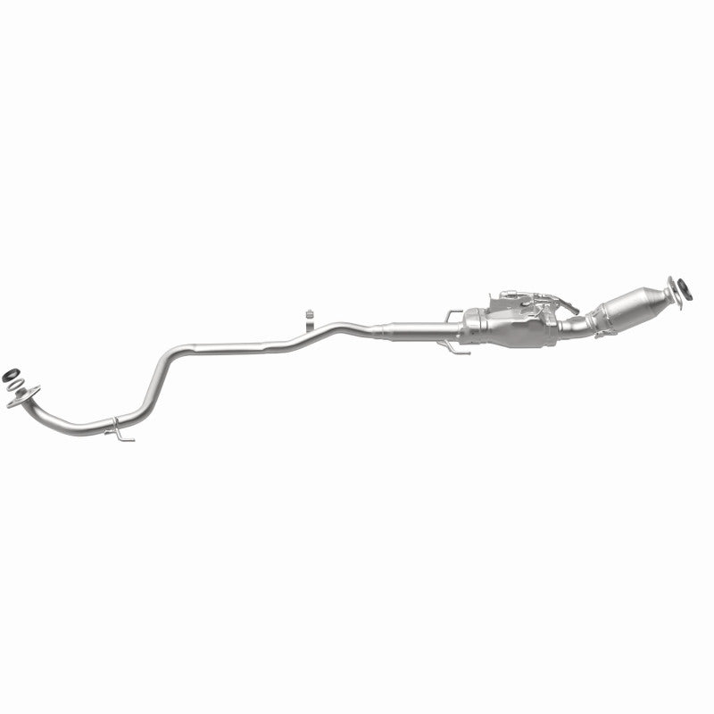 MagnaFlow OEM-Grade Direct-Fit Catalytic Converter - Toyota Prius C 2012-2013 1.5L - Underbody, view 9