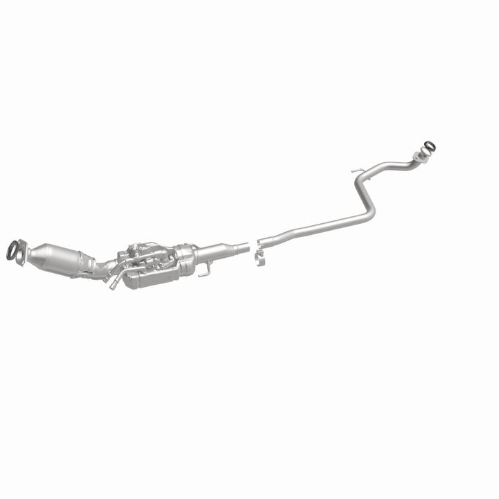 MagnaFlow OEM-Grade Direct-Fit Catalytic Converter - Toyota Prius C 2014-2019 1.5L - Underbody, view 3