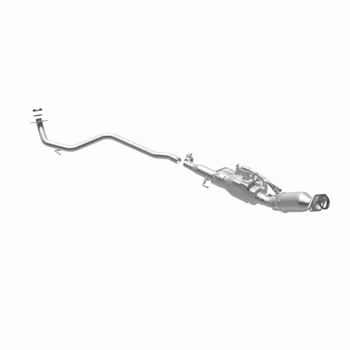 MagnaFlow OEM-Grade Direct-Fit Catalytic Converter - Toyota Prius C 2014-2019 1.5L - Underbody, view 7