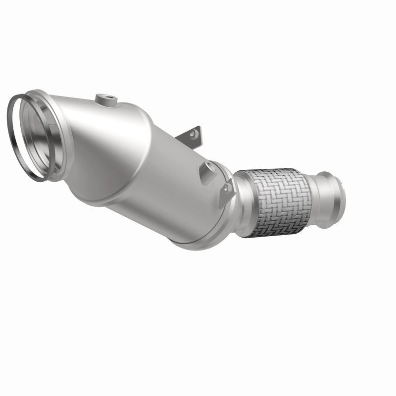 MagnaFlow OEM-Grade Direct-Fit Catalytic Converter - BMW 330i 430i 530e X3 2017-2024 2.0L, 360 degree view