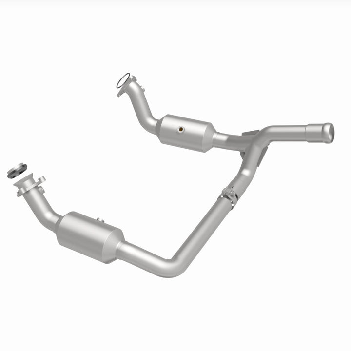 MagnaFlow OEM-Grade Direct-Fit Catalytic Converter - Chevrolet Silverado 1500 2019-2023 4.3L - Underbody, view 10