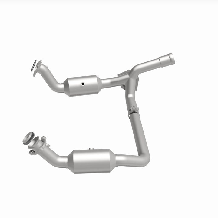MagnaFlow OEM-Grade Direct-Fit Catalytic Converter - Chevrolet Silverado 1500 2019-2023 4.3L - Underbody, view 17