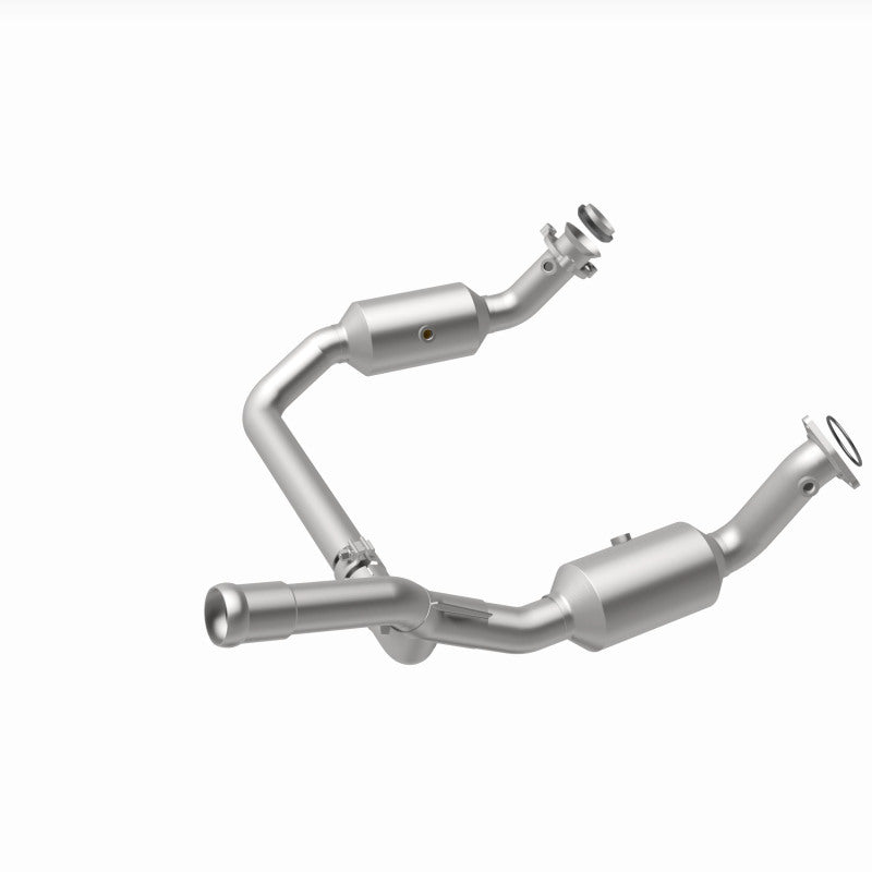 MagnaFlow OEM-Grade Direct-Fit Catalytic Converter - Chevrolet Silverado 1500 2019-2023 4.3L - Underbody, view 19