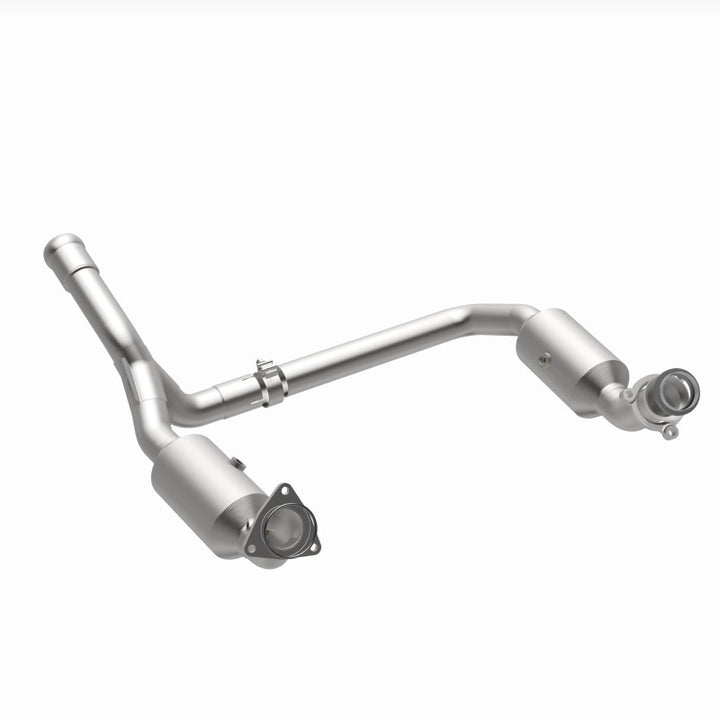MagnaFlow OEM-Grade Direct-Fit Catalytic Converter - Chevrolet Silverado 1500 2019-2023 4.3L - Underbody, view 31