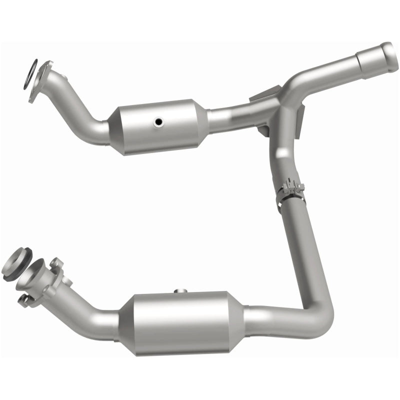 MagnaFlow OEM-Grade Direct-Fit Catalytic Converter - Chevrolet Silverado 1500 2019-2023 4.3L - Underbody, view 34