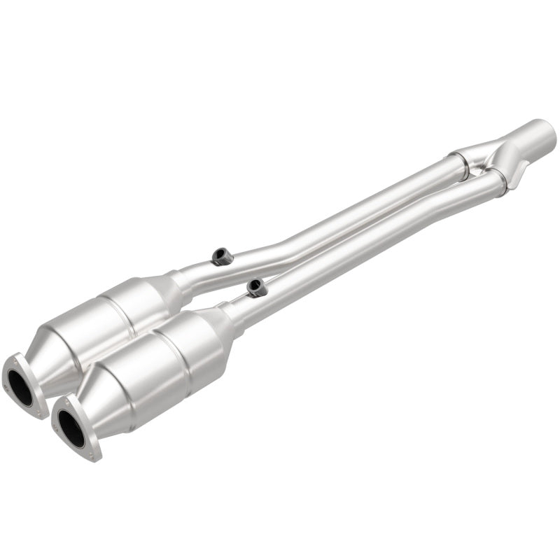 MagnaFlow OEM-Grade Direct-Fit Catalytic Converter - Audi TT Quattro / Volkswagen R32 3.2L 2004-2008