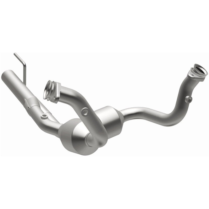 MagnaFlow OEM-Grade Direct-Fit Catalytic Converter - Jeep Grand Cherokee 2002-2004 4.7L, view 2