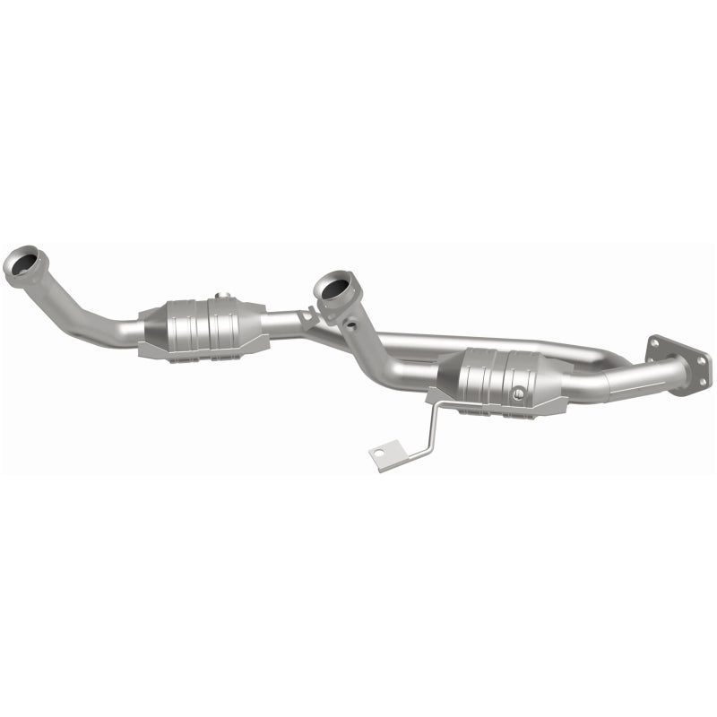 MagnaFlow OEM-Grade Direct-Fit Catalytic Converter - Ford Freestar 2004-2007 3.9L, view 31