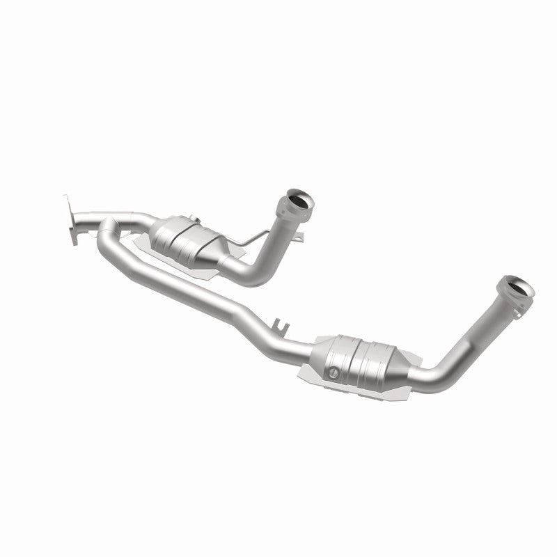 MagnaFlow OEM-Grade Direct-Fit Catalytic Converter - Ford Freestar 2004-2007 3.9L, view 4