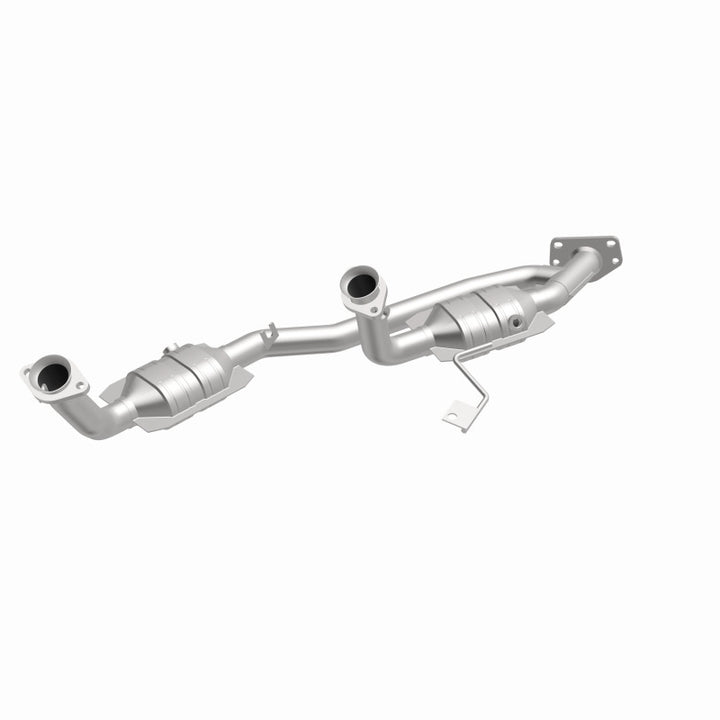 MagnaFlow OEM-Grade Direct-Fit Catalytic Converter - Ford Freestar 2004-2007 3.9L, view 5