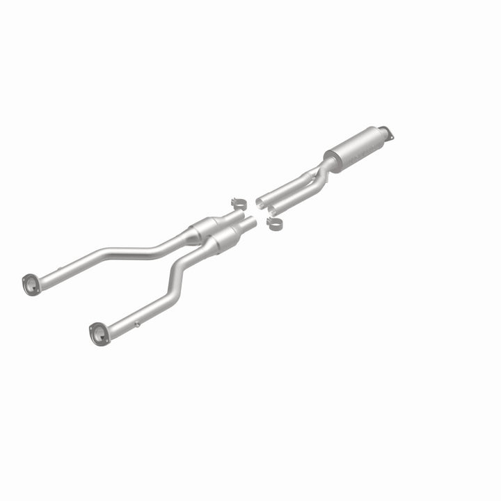 MagnaFlow OEM-Grade Direct-Fit Catalytic Converter - Lexus IS250 2006-2013 2.5L - Rear Driver Side, view 3