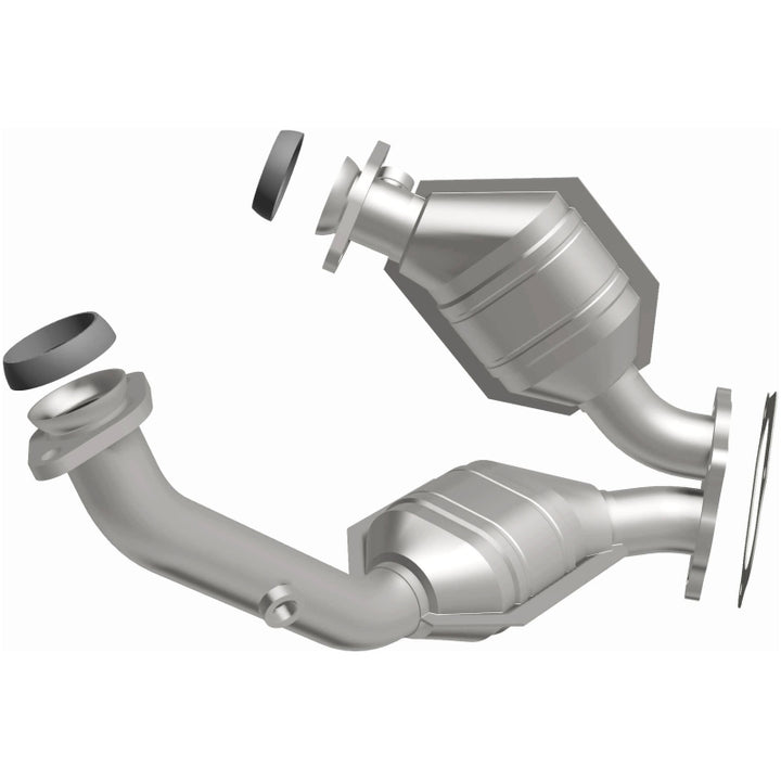 MagnaFlow OEM-Grade Direct-Fit Catalytic Converter - Ford Explorer Sport Trac 2001-2005 4.0L V6, view 3