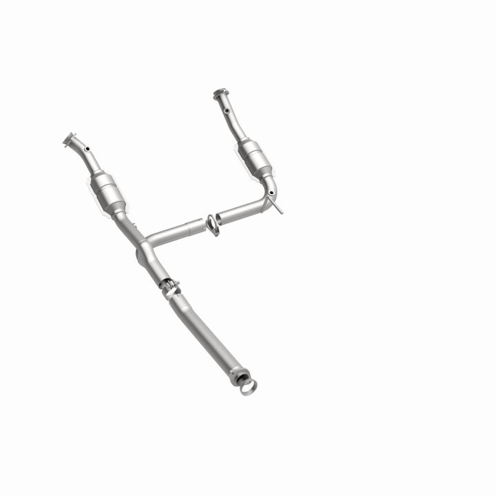 MagnaFlow OEM-Grade Direct-Fit Catalytic Converter - Ford Explorer 2004-2005 4.0L V6, view 4
