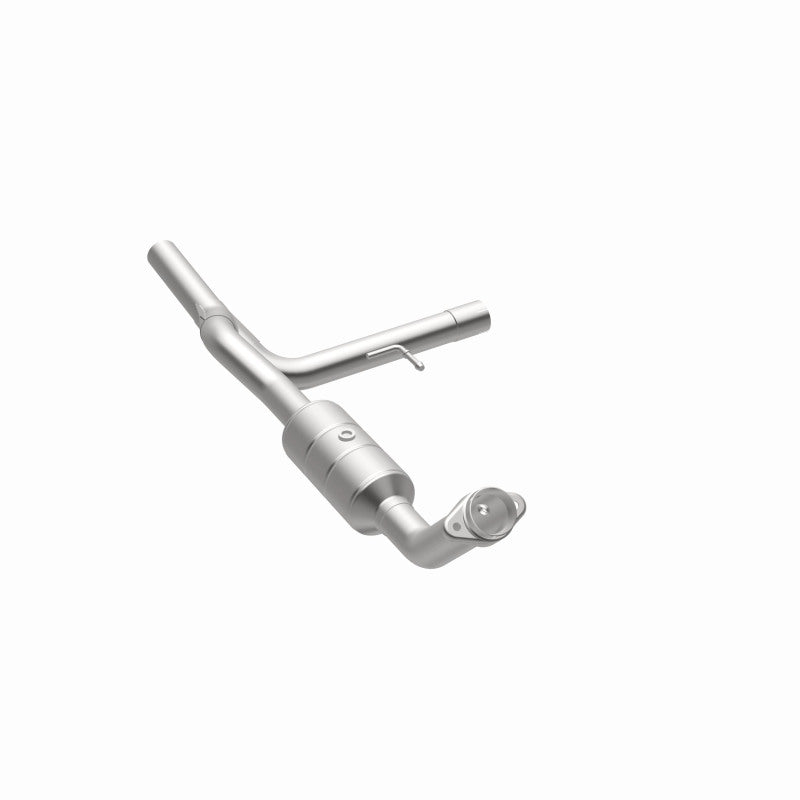 MagnaFlow OEM-Grade Direct-Fit Catalytic Converter - Ford F-150 2004-2008 4.6L V8, view 6