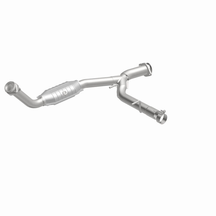 MagnaFlow OEM-Grade Direct-Fit Catalytic Converter - Ford Expedition / Lincoln Navigator 5.4L 2003-2006 - Passenger Side, view 15