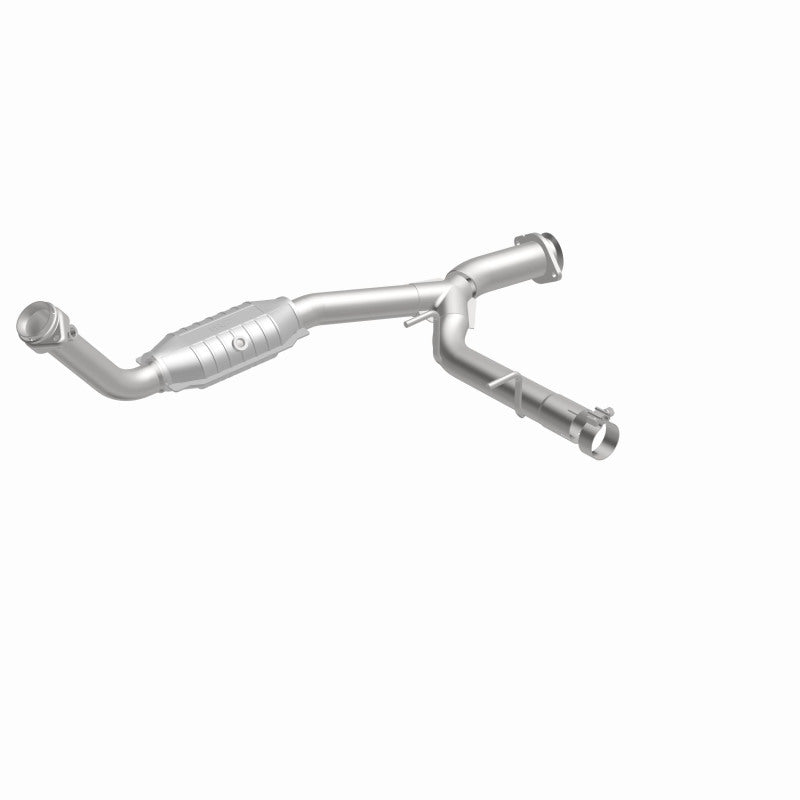 MagnaFlow OEM-Grade Direct-Fit Catalytic Converter - Ford Expedition / Lincoln Navigator 5.4L 2003-2006 - Passenger Side, view 15