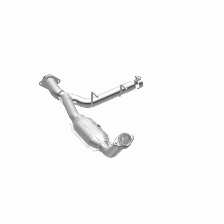 MagnaFlow OEM-Grade Direct-Fit Catalytic Converter - Ford Expedition / Lincoln Navigator 5.4L 2003-2006 - Passenger Side, view 32