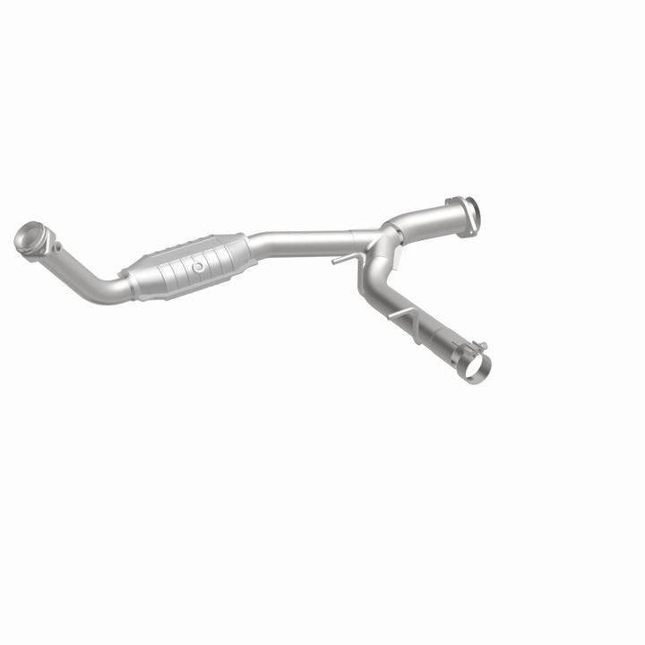 MagnaFlow OEM-Grade Direct-Fit Catalytic Converter - Ford Expedition / Lincoln Navigator 5.4L 2003-2006 - Passenger Side, view 38
