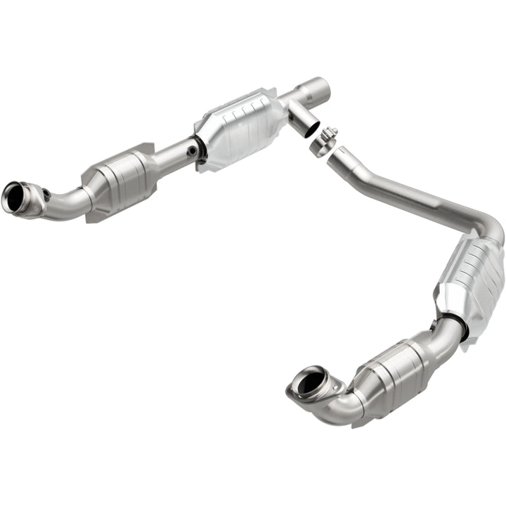 MagnaFlow OEM-Grade Direct-Fit Catalytic Converter - Ford E-150 / E-250 / E-350 Super Duty 5.4L 2004-2008
