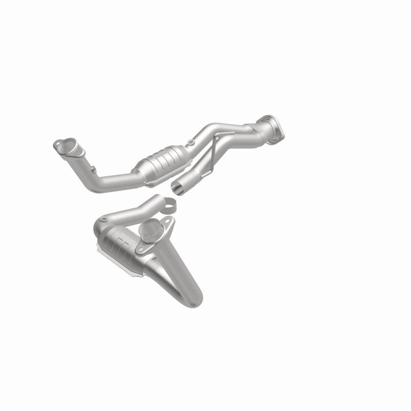 MagnaFlow OEM-Grade Direct-Fit Catalytic Converter - Jeep Grand Cherokee 2007-2010, view 9