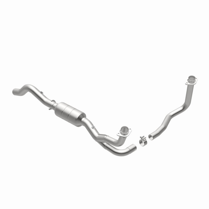 MagnaFlow OEM-Grade Direct-Fit Catalytic Converter - Dodge Durango 2000-2003 5.9L 4WD, 360 degree view