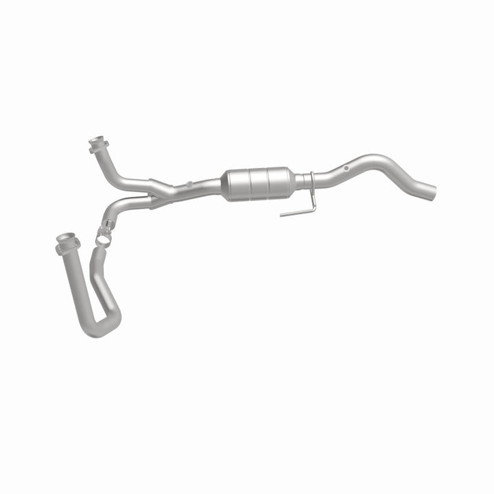 MagnaFlow OEM-Grade Direct-Fit Catalytic Converter - Dodge Durango 2000-2003 5.9L 4WD, view 4