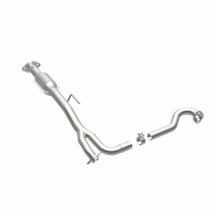 MagnaFlow OEM-Grade Direct-Fit Catalytic Converter - Jeep Liberty 2002-2003 3.7L, view 4